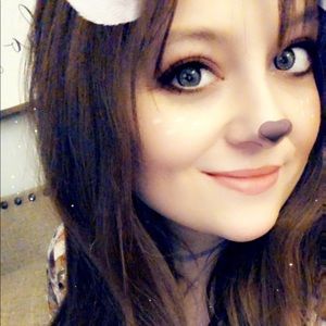 Meet your Posher, Kaleigh